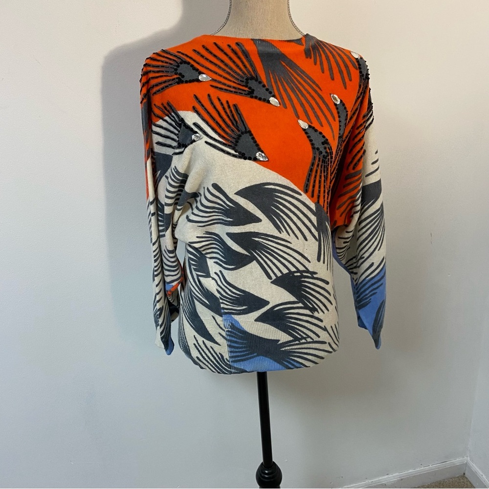 Abstract Patterned Crew Neck Sweater - Picture 6 of 13